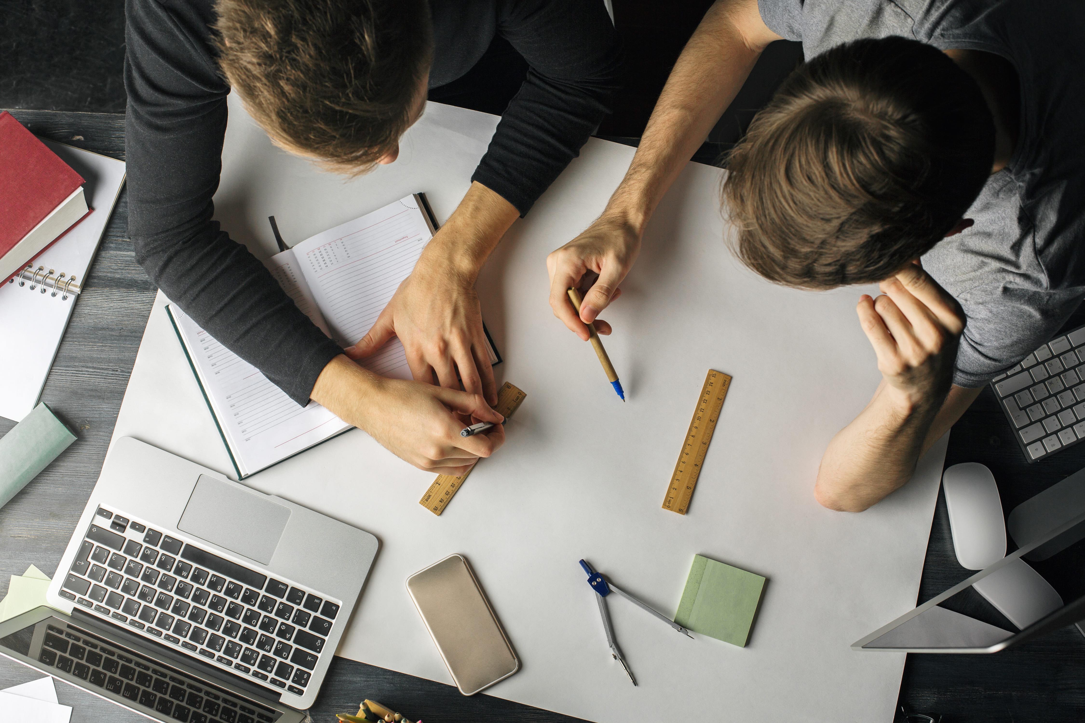 Farkald: Potencia tu proyecto actual con optimización y modernización.